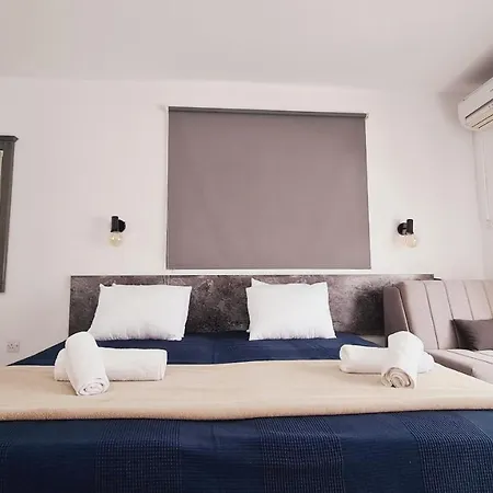 Nissi Avenue 3 דירה *