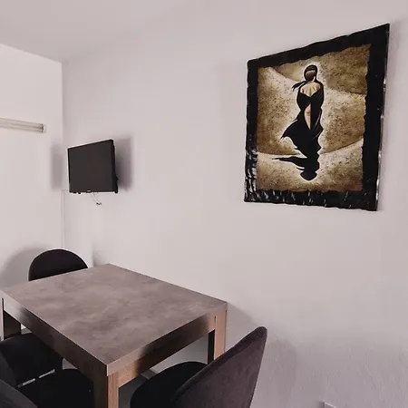 Nissi Avenue 64 3 - Luxcyservices איה נאפה