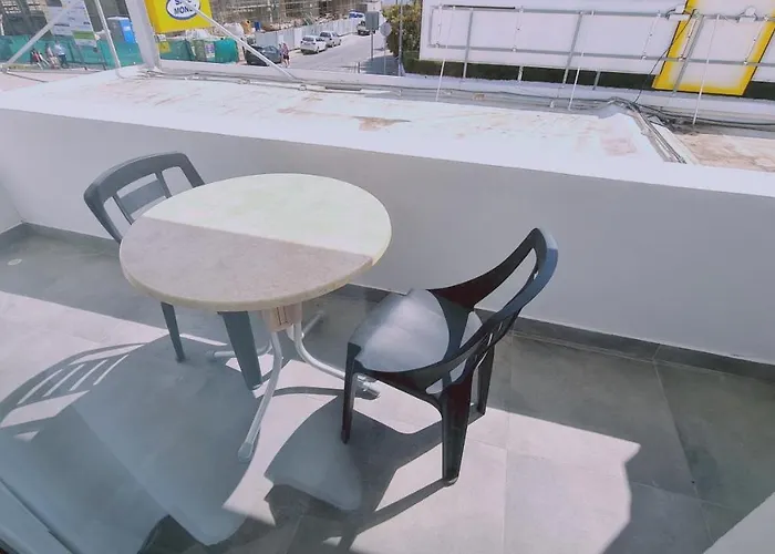 Nissi Avenue 64 3 - Luxcyservices Apartamento